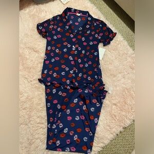 Women’s Crown & Ivy pajama set